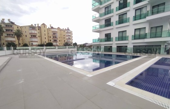 Просторная меблированная квартира 2+1 с видом на море в Турции - фото 6