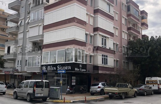 Трехкомнатая квартира с ремонтом в 250 метрах от пляжа Клеопатра в Турции - фото 3