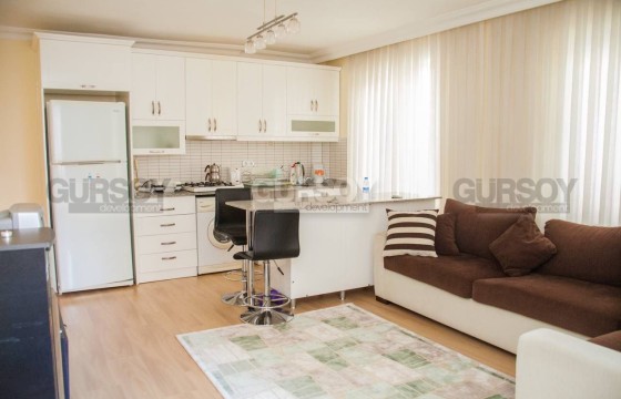 Полностью меблированная квартира 1+1 в Махмутларе, всего 100 м до пляжа в Турции - фото 6