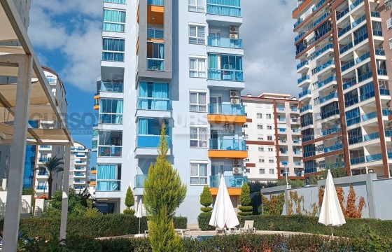 Просторная квартира 1+1 в комплексе от надёжного застройщика, 400 м до моря в Турции - фото 1