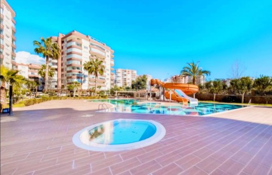 Просторная квартира 3+1 в районе Тосмур — подходит для ВНЖ в Турции - фото 9