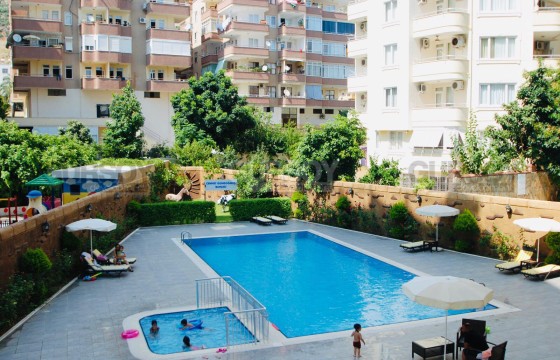 Меблированные две 1+1 в районе Клеопатра — прямой вид на море, подходит для ВНЖ в Турции - фото 12