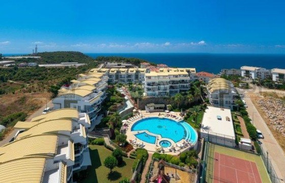 Просторная 2+1 с видом на море. Комплекс расположен в 200 метрах от пляжа. в Турции - фото 11