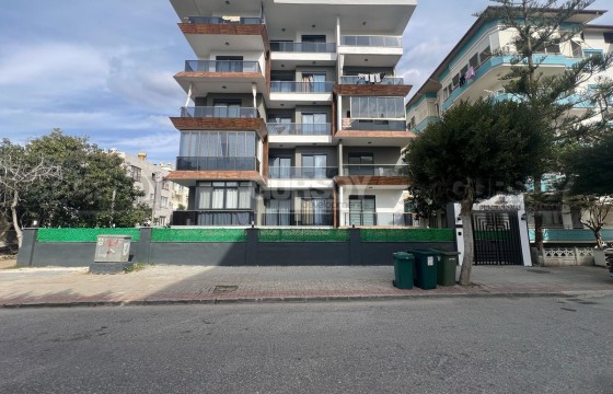 Светлая и современная квартира 2+1 в центре Алании в Турции - фото 2