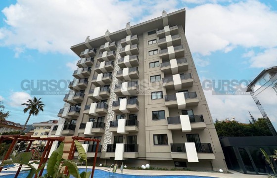 Светлая 1+1 с мебелью, бассейном и видом на горы – 400 м до пляжа в Турции - фото 5