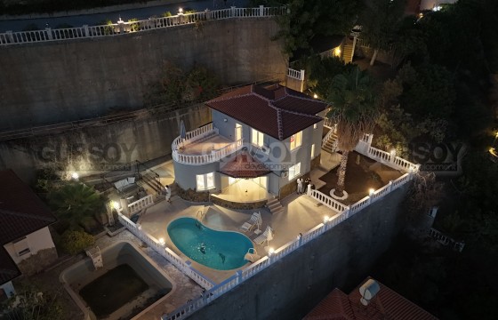 Отдельная вилла планировки 3+1 с видом на море в Турции - фото 5