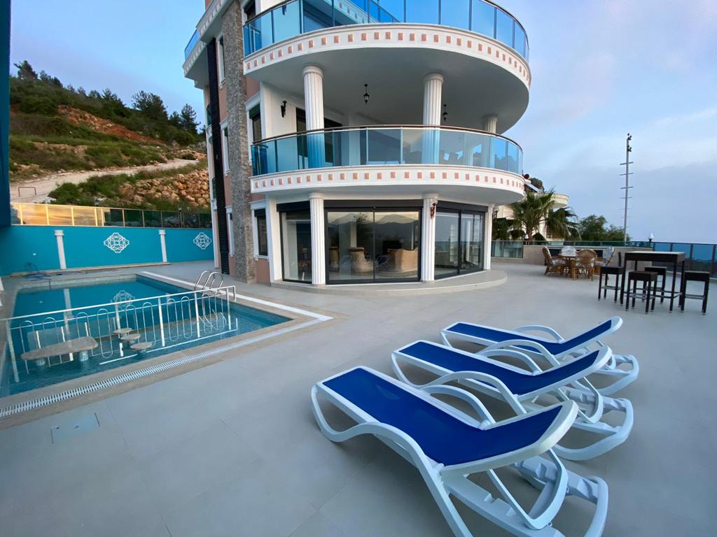 Отдельная вилла 5+1 с бассейном в районе Кестель по привлекательной цене в Турции - фото 4