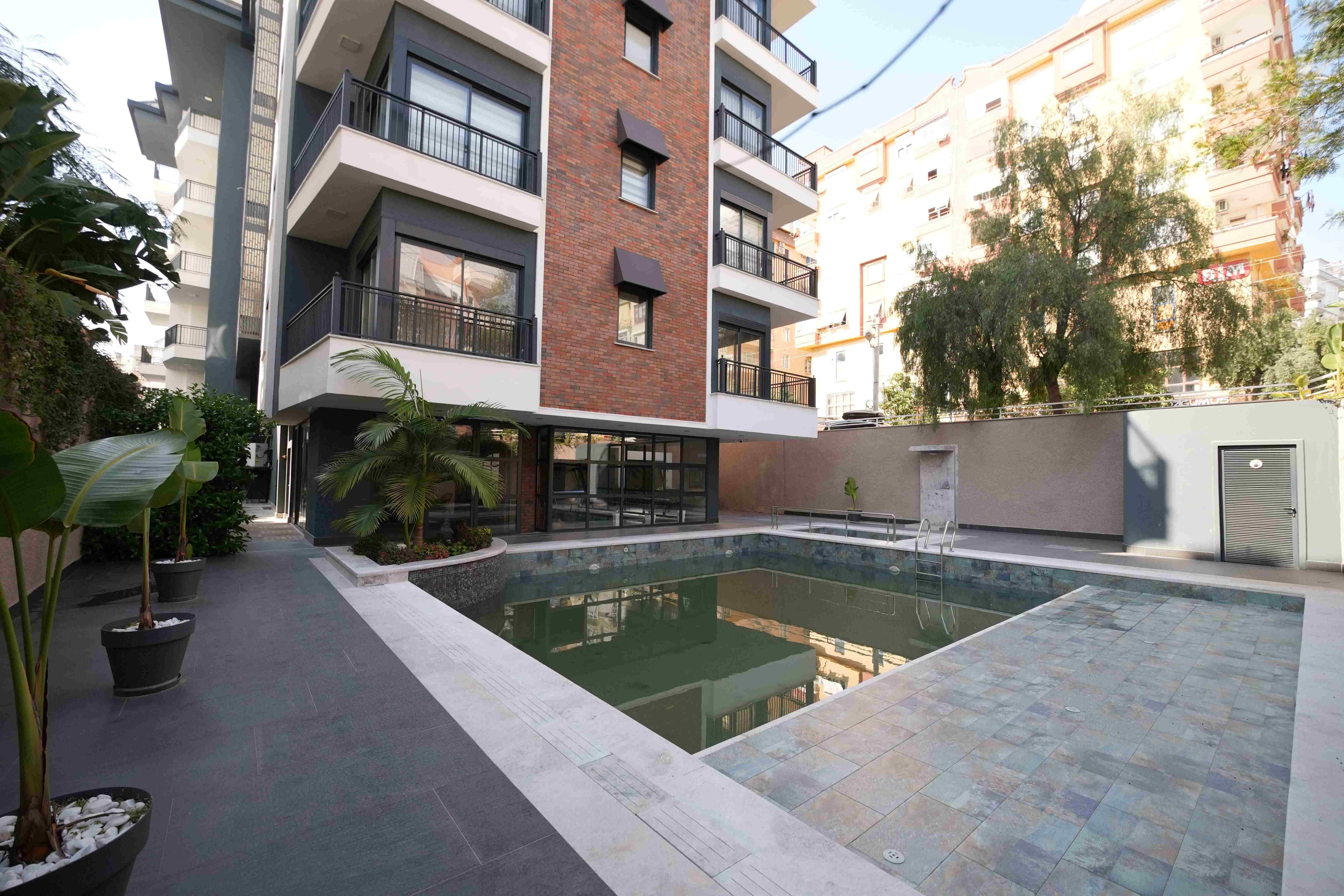 Новая квартира 1+1 в стильном комплексе в центре Аланьи по привлекательной цене! в Турции - фото 4