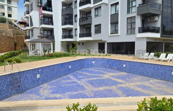 Просторная квартира 3+1 в популярном районе ОБА в Турции - фото 2