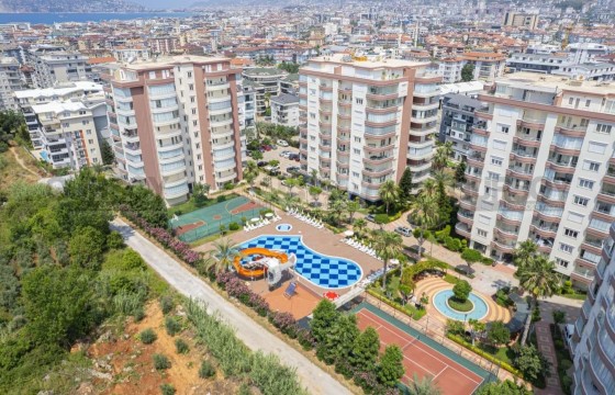 Просторная квартира 3+1 в районе Тосмур, в шаговой доступности от моря в Турции - фото 4