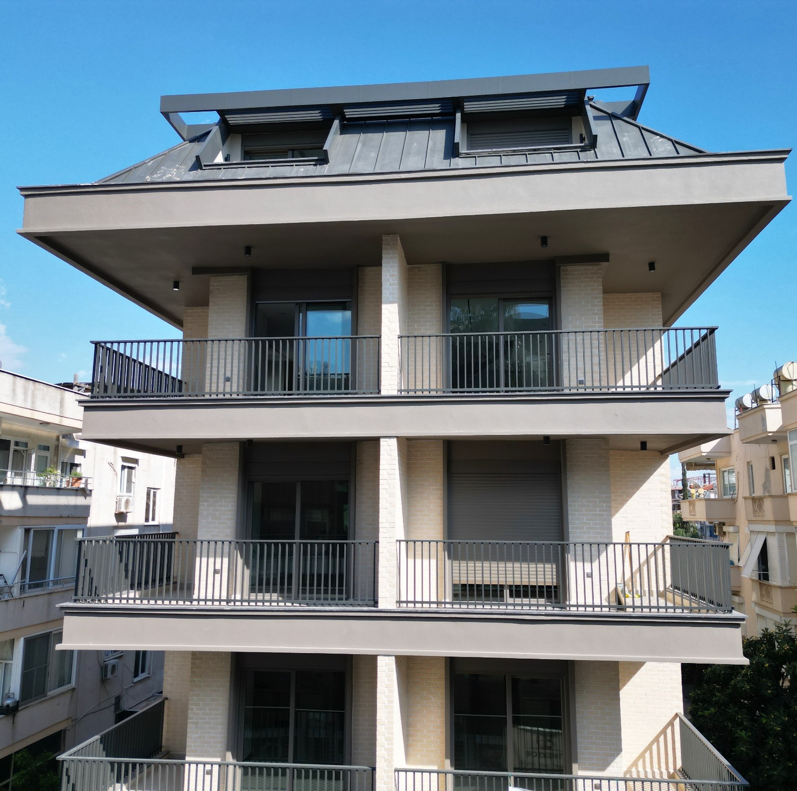 Просторный пентхаус в новом комплексе всего в 200 м от моря в Турции - фото 7