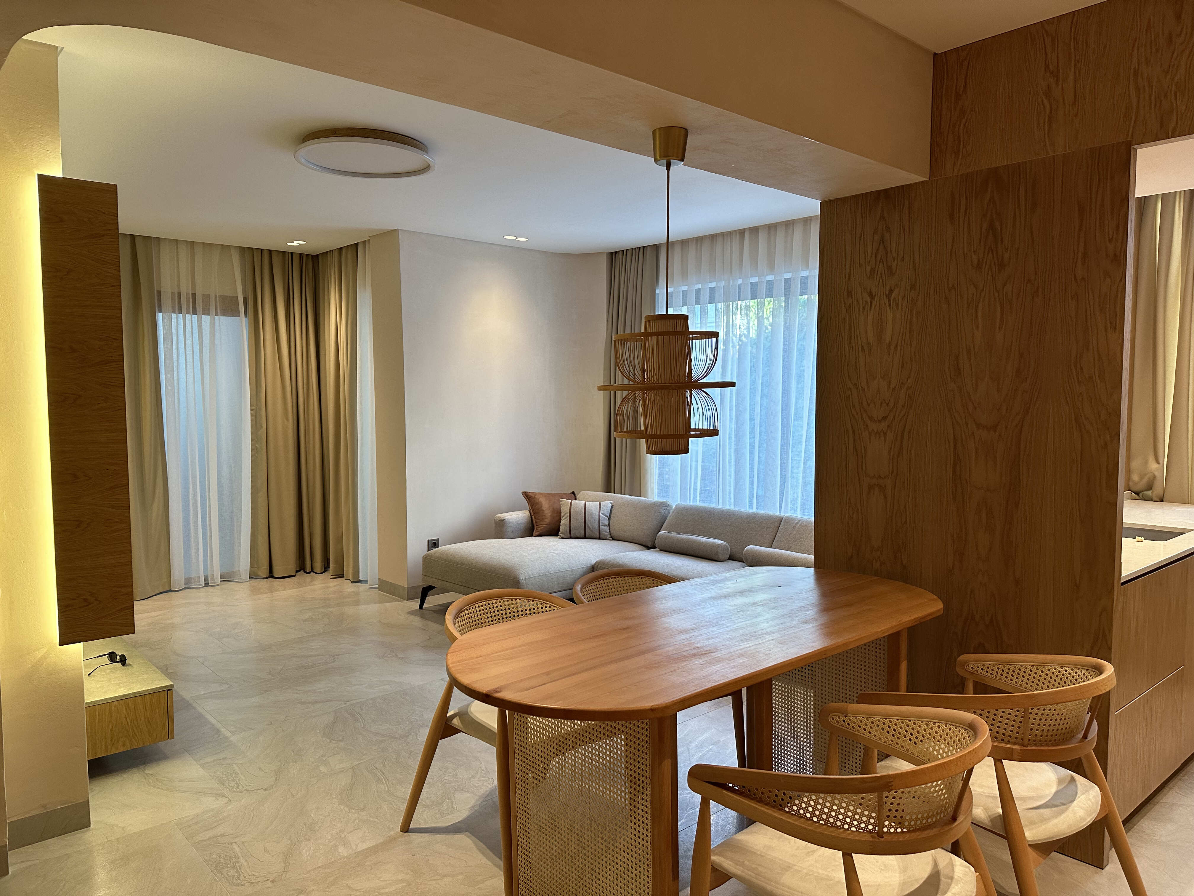 Квартира 3+1 с дизайнерским ремонтом в центре Аланьи, 200 м до пляжа Кейкубат в Турции - фото 4