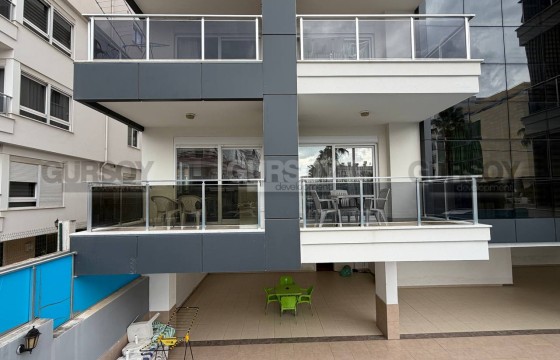 Инвестиционная квартира 1+1 на Клеопатре в 350 м от моря в Турции - фото 1