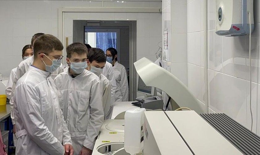 ab307bba-ca6d-4705-bc52-3fc4b91ad69d.jpg