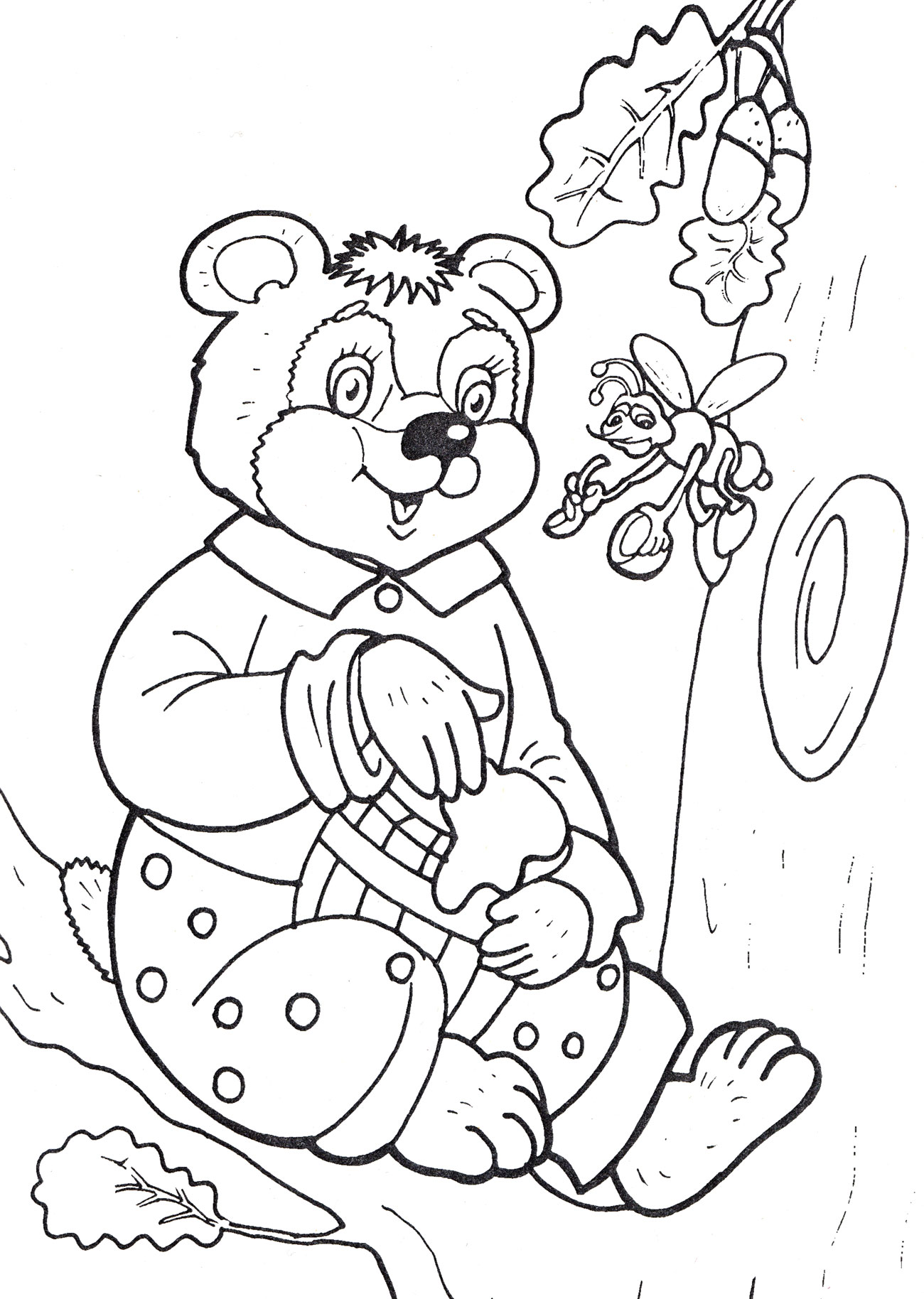 Раскраска Медвеженок на дереве