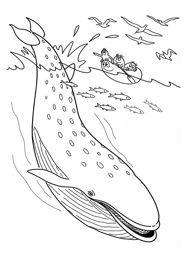 Кит в воде