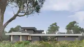 Дом с отдельным гаражом на большом участке