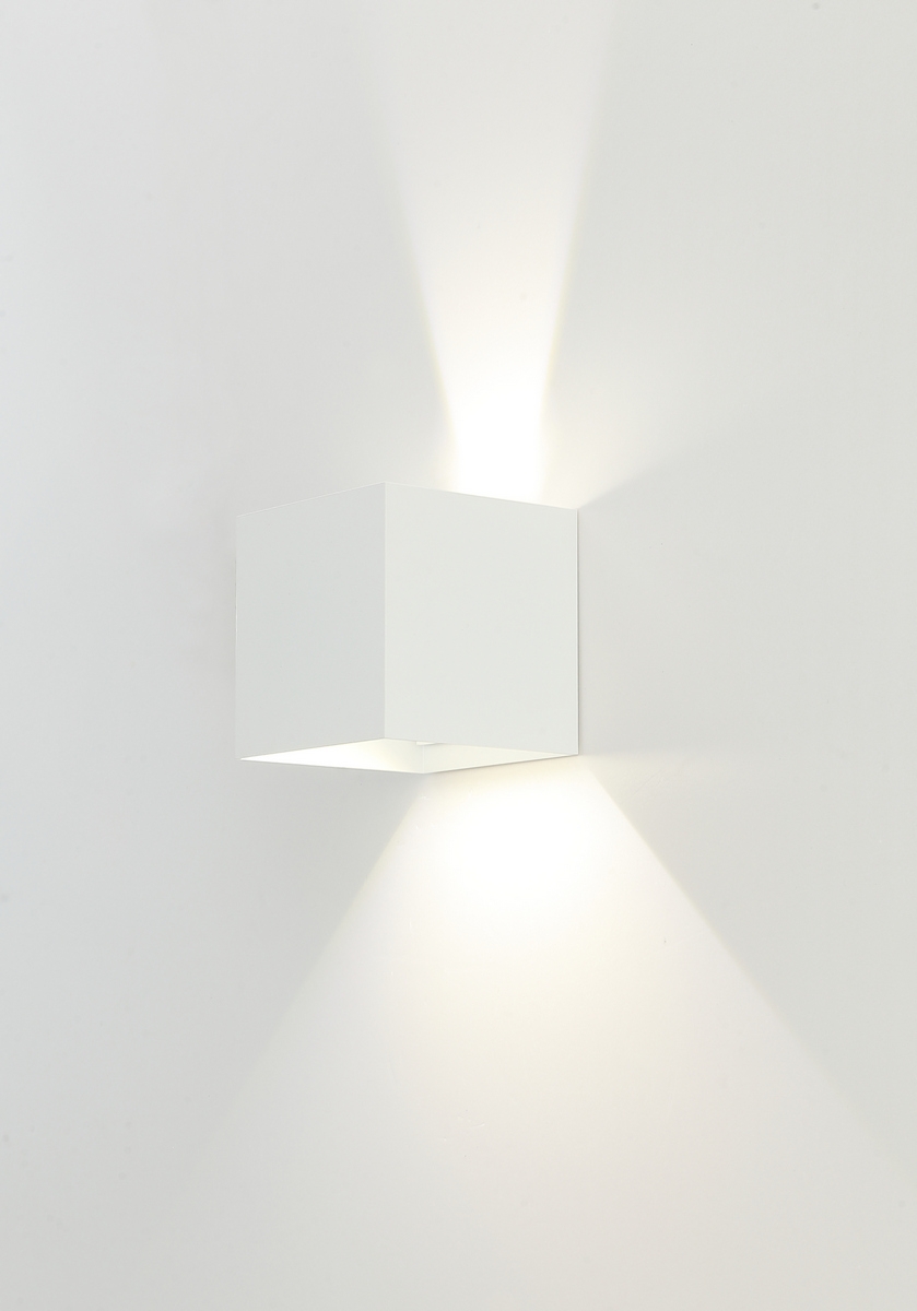 Светильник настенный LED 2*3W 4000K Белый 220V IP54 IL.0014.0005 WH