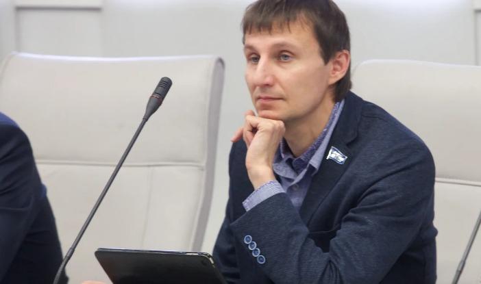 Силовики провели обыски у депутата парламента Красноярского края Александра Глискова