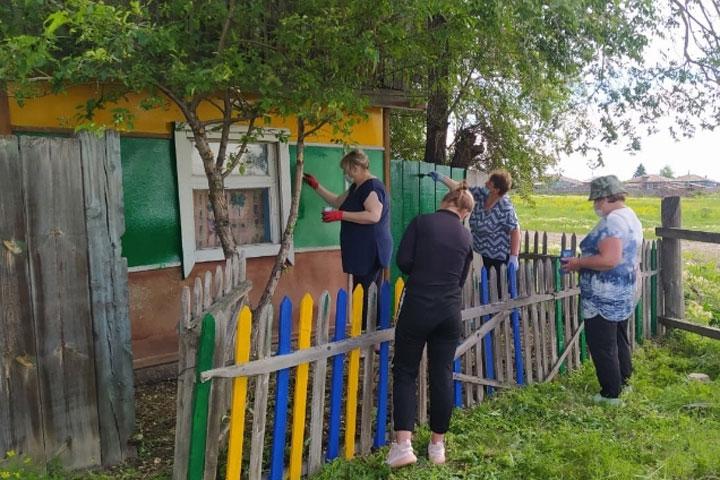 Жители Усть-Абаканского района получают помощь в обустройстве общественных пространств
