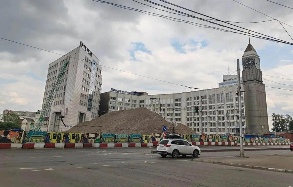 Центр Красноярска выглядит как нора крота