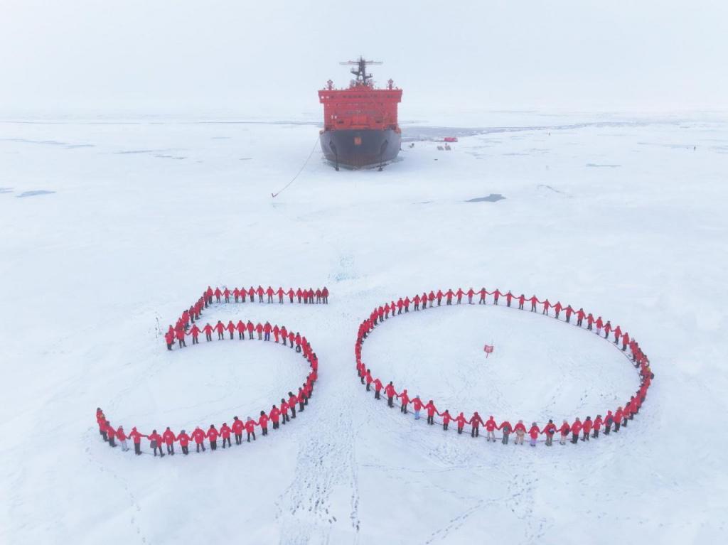 юбилейный туристический маршрут ледокол 50 лет Победы в июле 2025 фото Клуб полярных путешествий.jpg