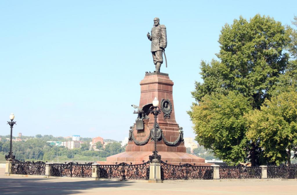 Памятник Александру III в Иркутске Фото baikalgo.ru.jpg