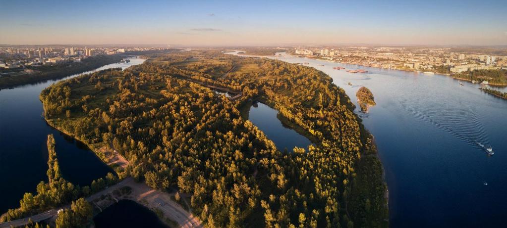 Остров Татышев назван по имени аринского князя Татуша которому он принадлежал в 18 веке Красноярск Фото Дмитрий Антипов.jpeg