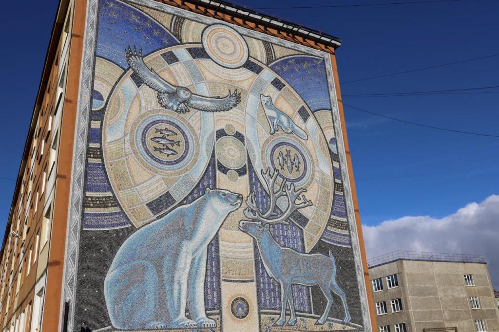 Мозаика «Солнце Арктики».