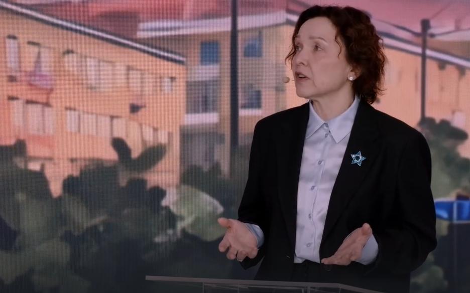 Лариса Зелькова на прямой линии 2025 года Снимок экрана_27-3-2025_193620_rutube.ru.jpeg
