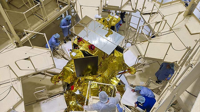 Роскосмос назвал наиболее вероятную причину крушения станции "Луна-25"