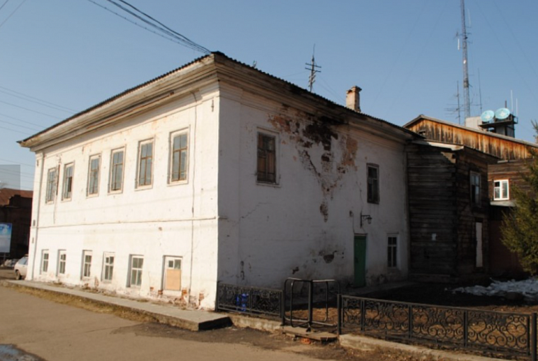 В Енисейске Красноярского края отреставрируют старейший памятник Сибири — каменный Дом Воеводы