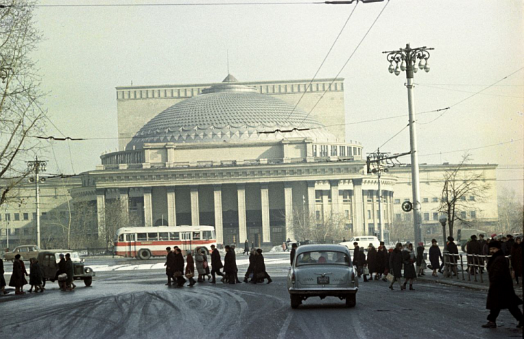 Новосибирский театр оперы и балета отметил 80-летие оперой Глинки «Иван Сусанин»