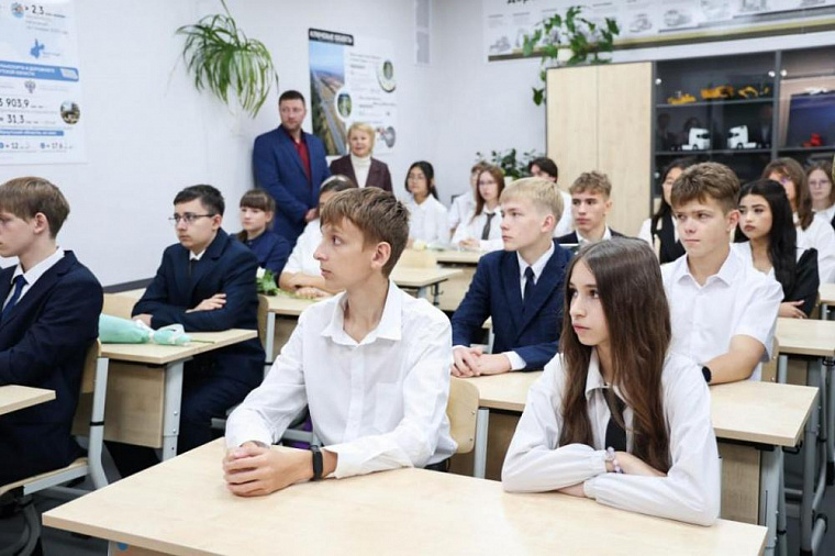 В Иркутской школе №18 открыли первый в Сибири и на Дальнем Востоке «дорожный класс» для школьников