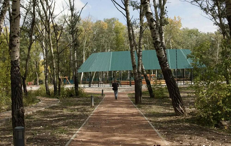 В Рубцовске Алтайского краю ко Дню города открыли парк-набережную