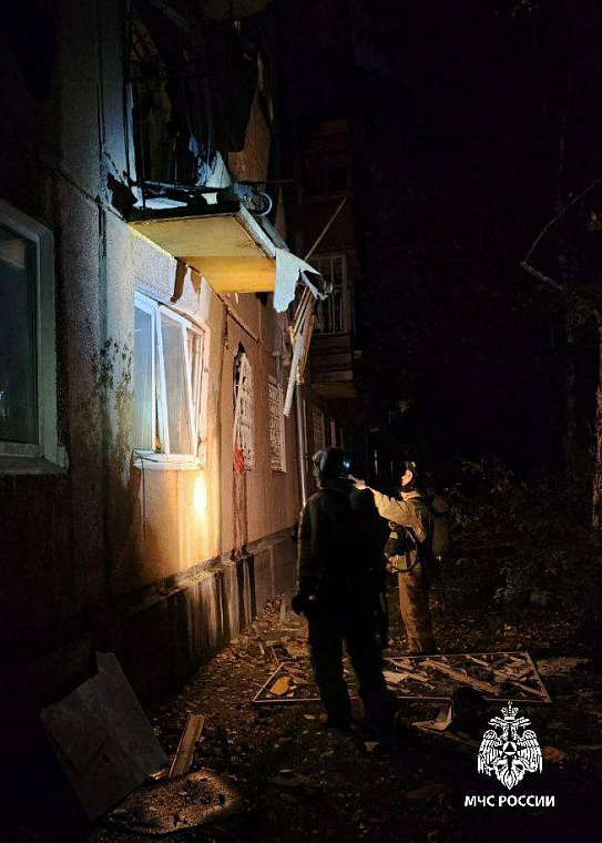 Обновлено: Утром 15 сентября в 12 микрорайоне Ангарска в многоквартирном доме произошёл хлопок газовоздушной смеси