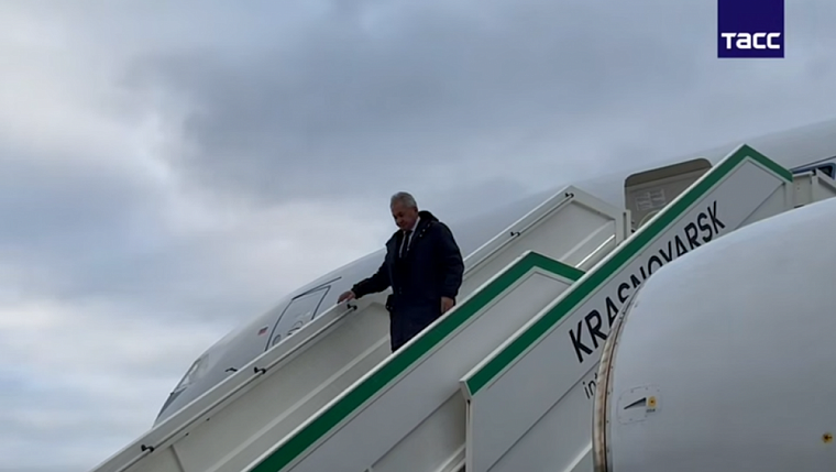 Сергей Шойгу прибыл в Красноярск для обсуждения создания кластера переработки металлов
