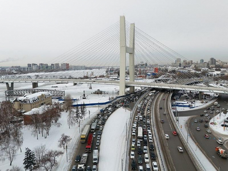 Въезд грузовиков в центр Новосибирска ограничили новыми правилами
