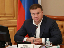 В Омской области создали комиссию по внедрению искусственного интеллекта во главе с губернатором Виталием Хоценко