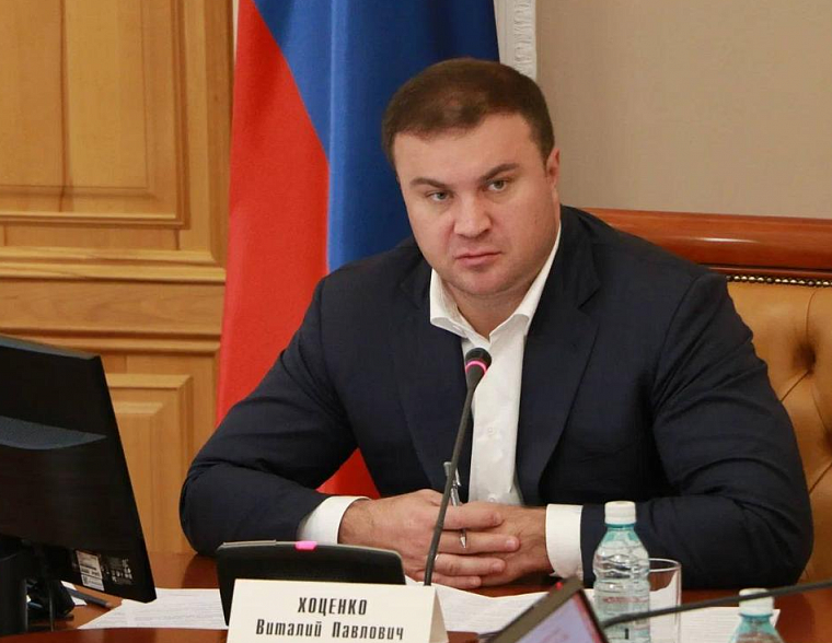 В Омской области создали комиссию по внедрению искусственного интеллекта во главе с губернатором Виталием Хоценко