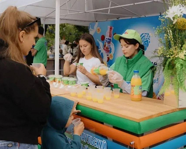 Витрина Алтайского края на Ozon вошла в топ-3 по продажам 2025 года в рамках проекта «Сделано в России»