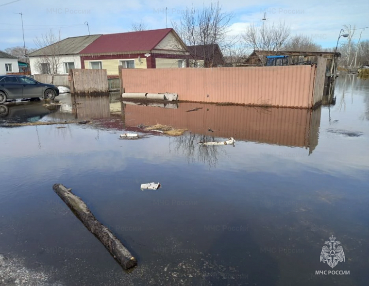 Талые воды подтопили 17 участков в Завьяловском районе Алтайского края