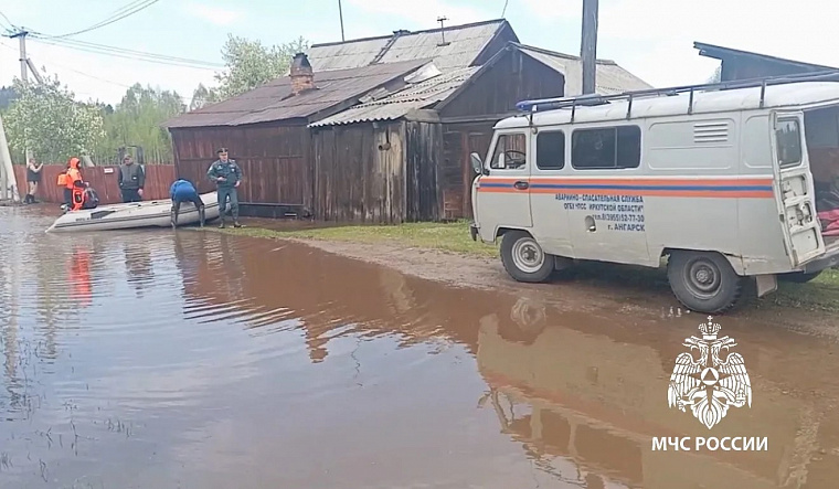 На юге Иркутской области из-за дождей подтопило 44 жилых дома