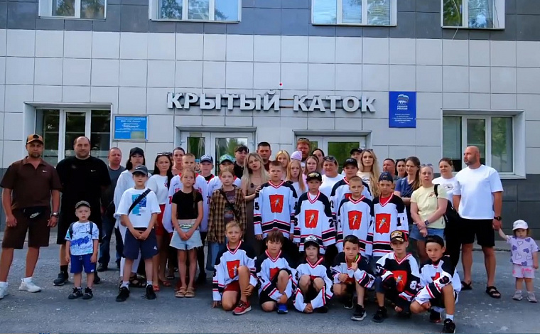 Обновлено: В Ачинске Красноярского края закрылся единственный каток, дети остались без льда