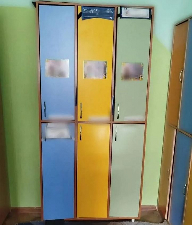 В томском детском саду на пятерых детей упал двухъярусный шкаф 