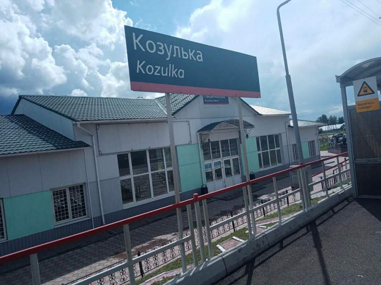Жители Козульки Красноярского края вынуждены сами везти больных в больницу за 60 км
