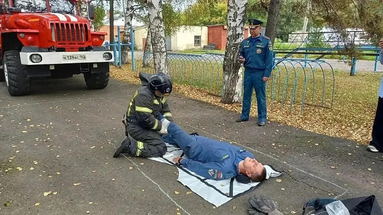 Пожарные-добровольцы из Топок Кемеровской области стали лучшими в Сибири