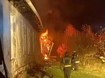 Обновлено: В школе алтайского села Шилово на площади 900 кв. метров потушили пожар: учеников переведут в уцелевшие помещения