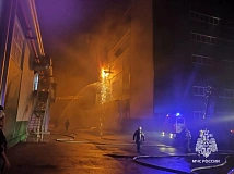 Пожарные локализовали возгорание на заводе по производству плит в Томске на площади в 3 тысячи кв.м