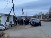 Жители Туры в Эвенкии занимают очереди за продуктами задолго до открытия магазина, но еды на всех не хватает